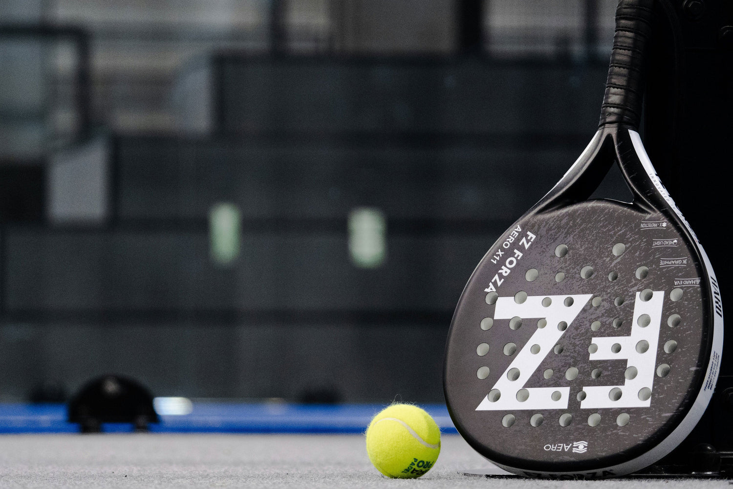 Choosing the right paddle ball racquet: A comprehensive guide