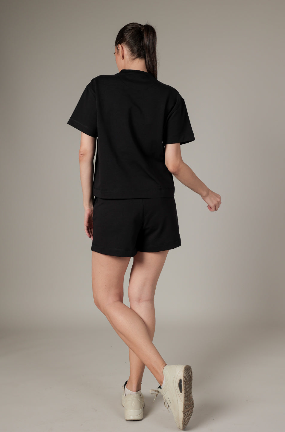 #color_Black